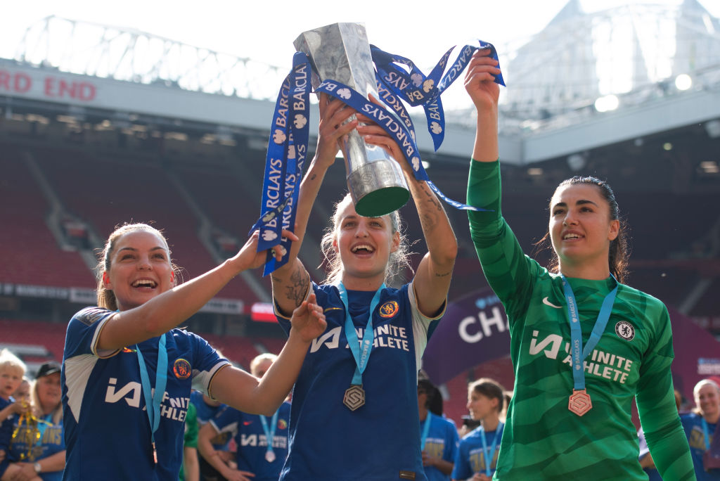 Chelsea win WSL title on Emma Hayes' emotional final day | London ...