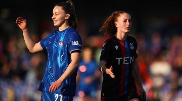  Niamh Charles of Chelsea (left) and Annabel Blanchard of Crystal Palace (right)