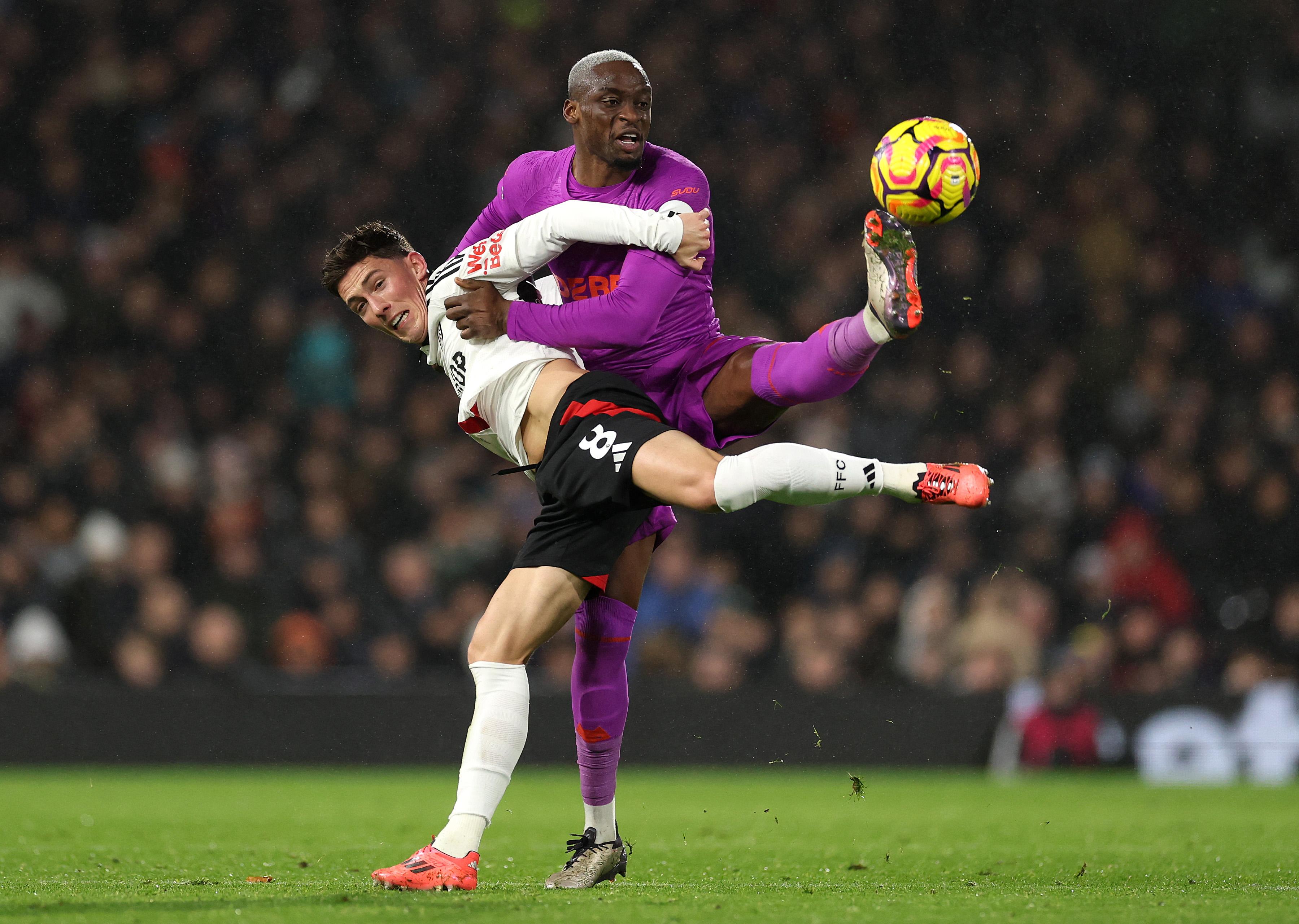 Harry Wilson battles with Toti Gomes