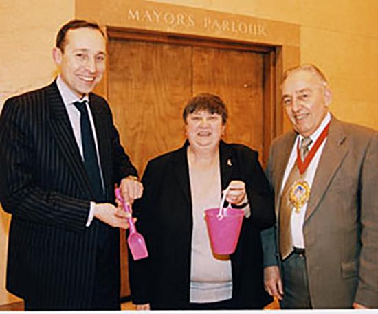 Andy Slaughter (left) with Charlie Treloggan (right) in Hammersmith Town Hall