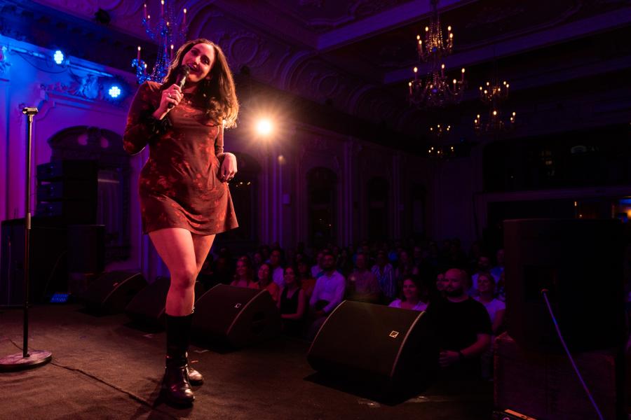 Catherine Cohen performing at Bush Hall