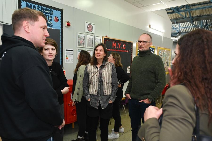 The Berlin team with Eamonn O'Keeffe, Youth & Community Programme Manager at the Masbro Community Centre in W14 (left)