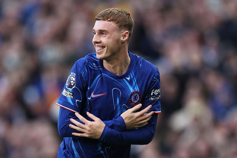 Cole Palmer celebrates scoring Chelsea's second goal during the Premier League match against Newcastle United