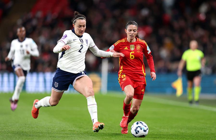 Lucy Bronze